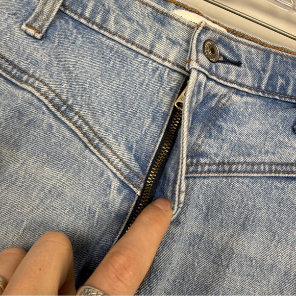 Abercrombie & Fitch Relaxed Denim Dad Shorts - Picture 4 of 5